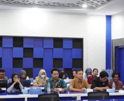 Narasumber Digital Marketing Solo: Muhamad Anik Berbagi di UNS