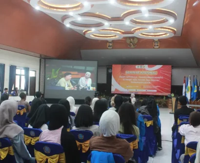 Seminar Nasional Universitas Ngudi Waluyo Bahas Smart Nation 5.0 dan Transformasi AI